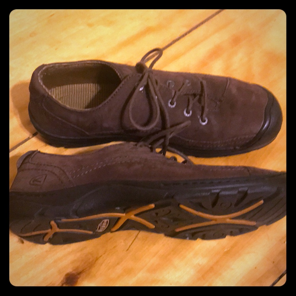 Keen shoes size 8